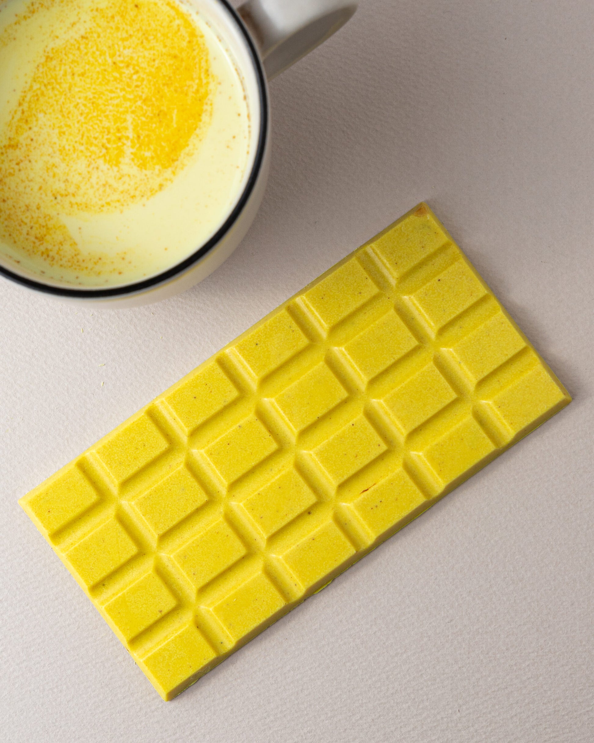 Haldi Doodh 33% White